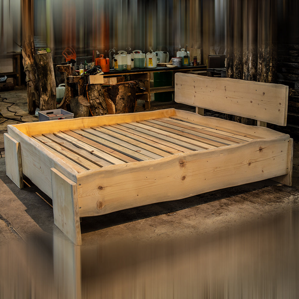 Massivholzbett Rustikal