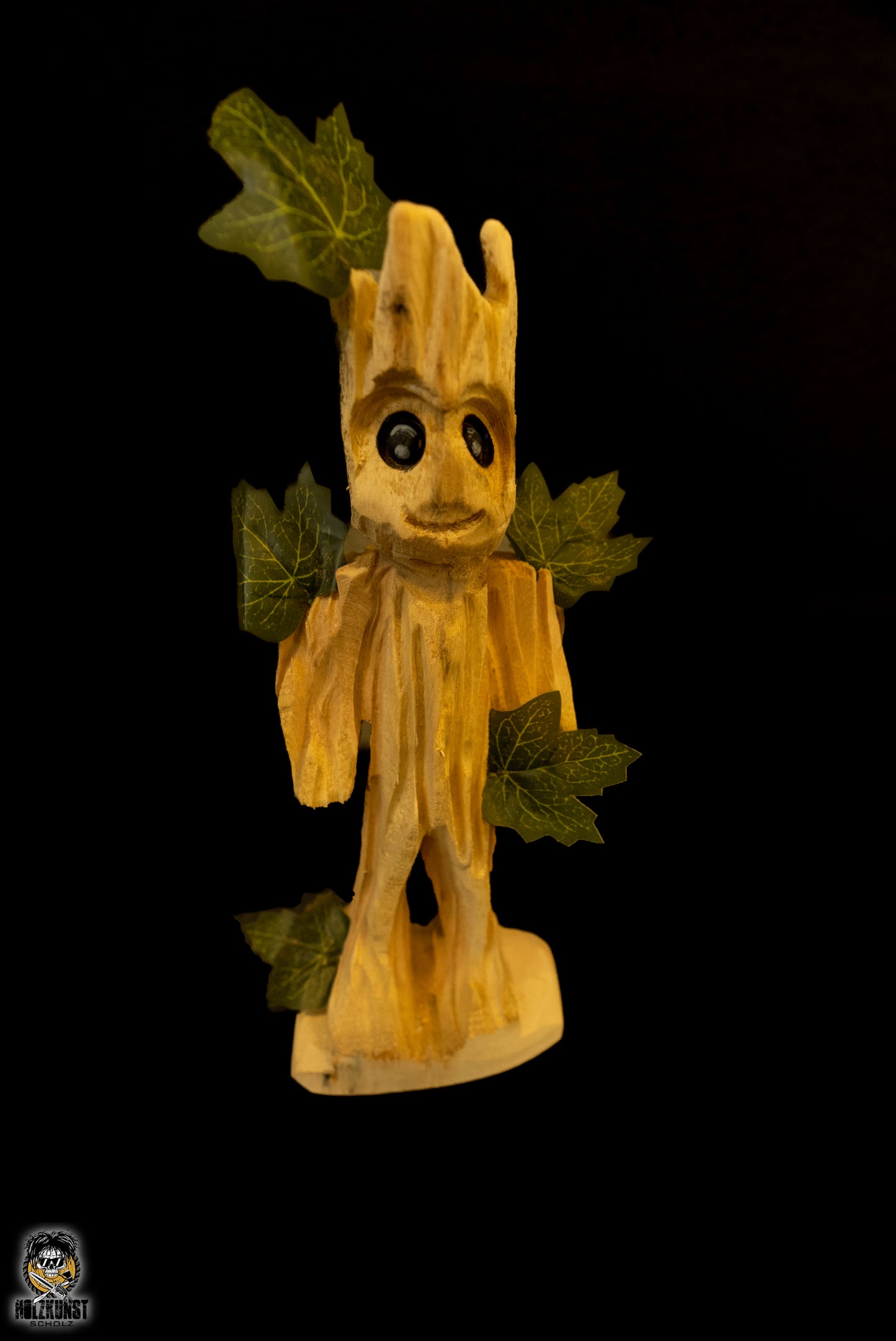 Groot Figur 30 cm aus Zirbe