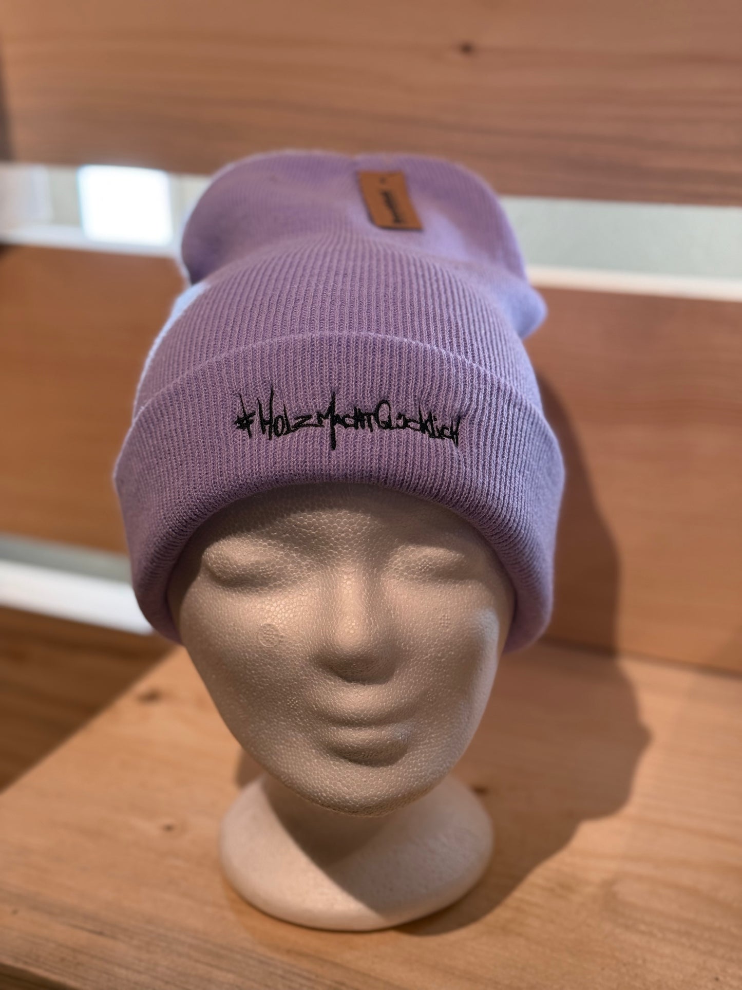 #Holz Macht Glücklich Wintermütze